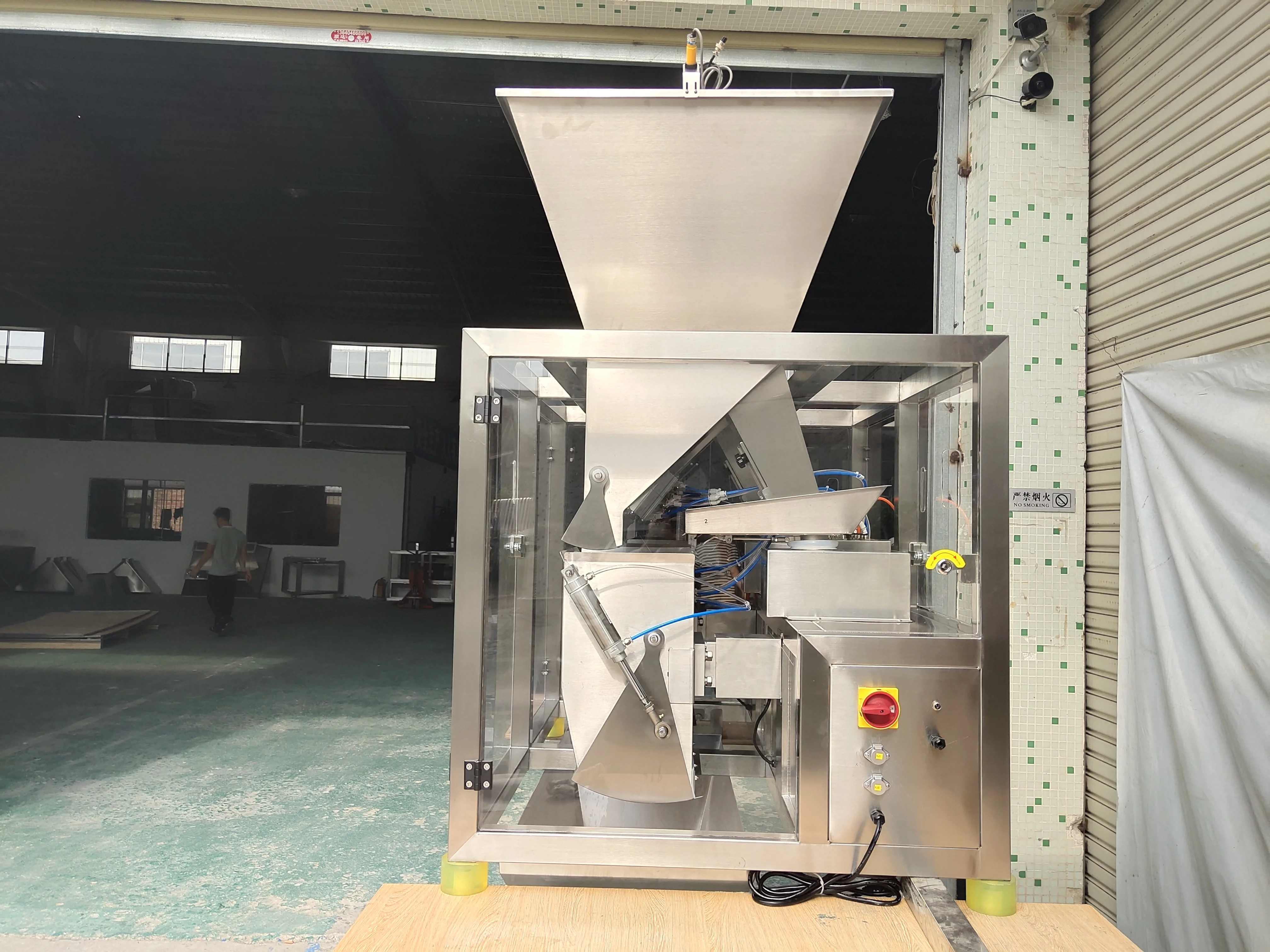 Big Large Heavy-duty Weight 5kg 10Kg 25KG Rice Filling Weigher Doser wooden fertilizer pellet granule product