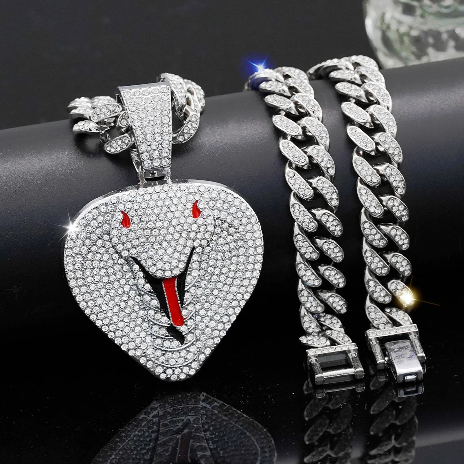 Casual Style Hip Hop Cuban Chain Snake Pattern Charms for Necklace Gold And Silver Full Diamond Serpent Pendant for Sale