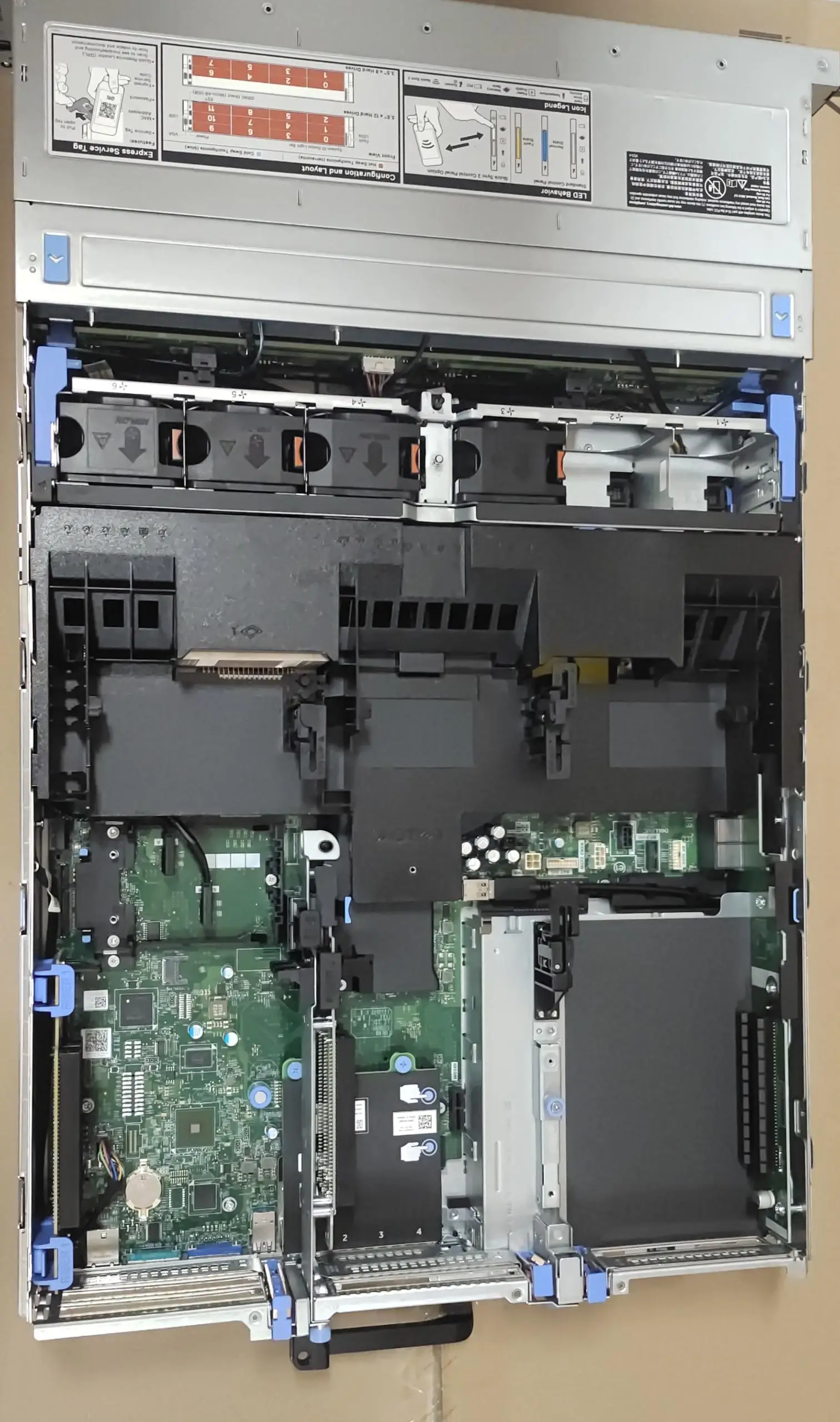 New and Original Dells R7920 Rack Graphics Workstation R7920 8LFF Intel Xeon Silver 4214 16GB 1600W 2U Rack Workstation