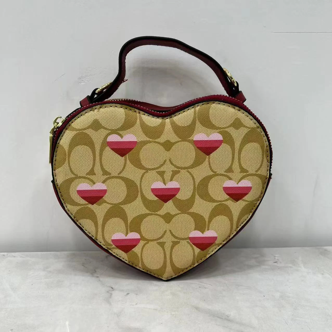 2024 new brand heart-shaped waterproof shoulder bag women heart-shaped PU leather bag