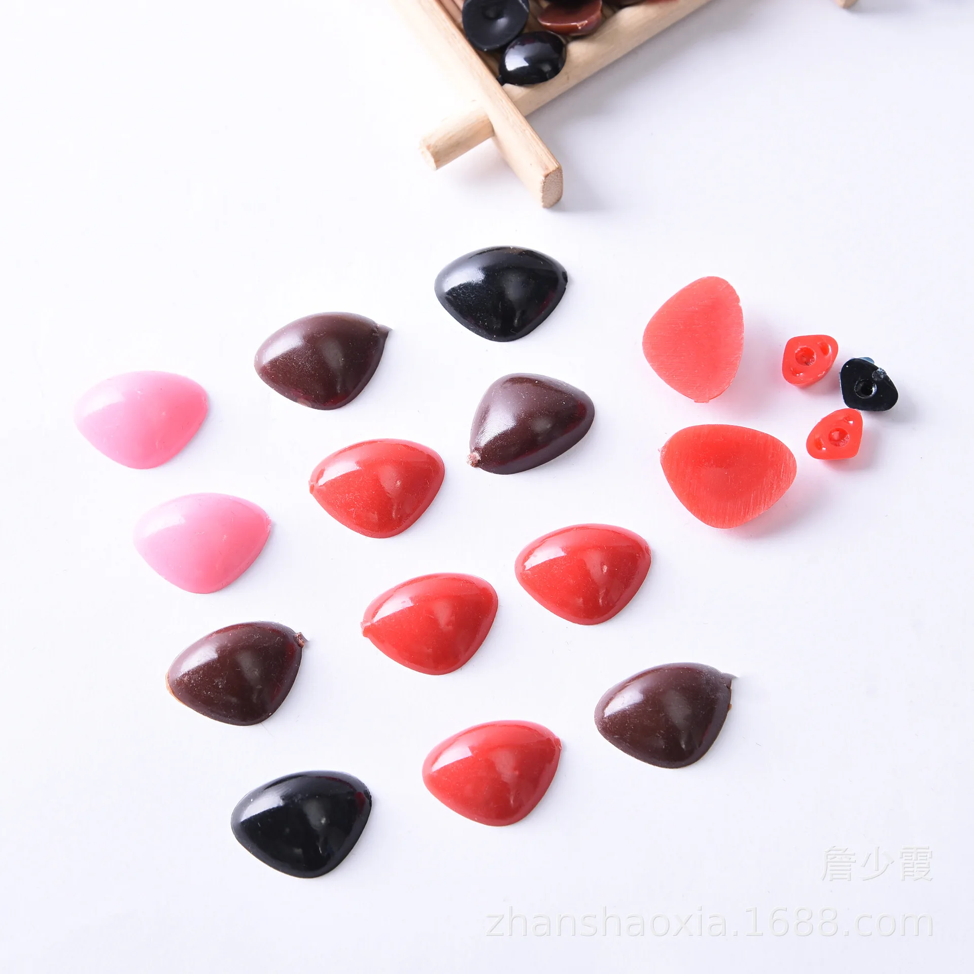 Wholesale Cheap Plastic safety toy noses multicolor plush toy craft crochet doll plastic nose eyes Dolls accessory