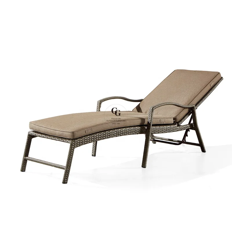 Patio Sunbed Rattan Waterproof Daybed with Arm Rest Ride High Thickness Mattress Soft and Comfortable for Swimming Pool Side