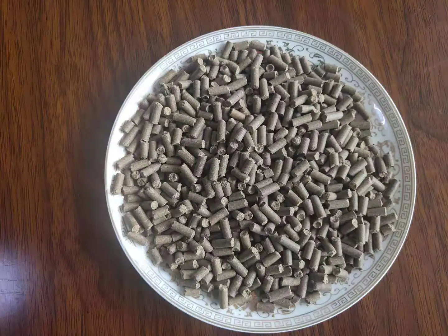 hot sale  complete nutrition no additive  formula  extruded pellet  aquatic feed  for catfish  with low price
