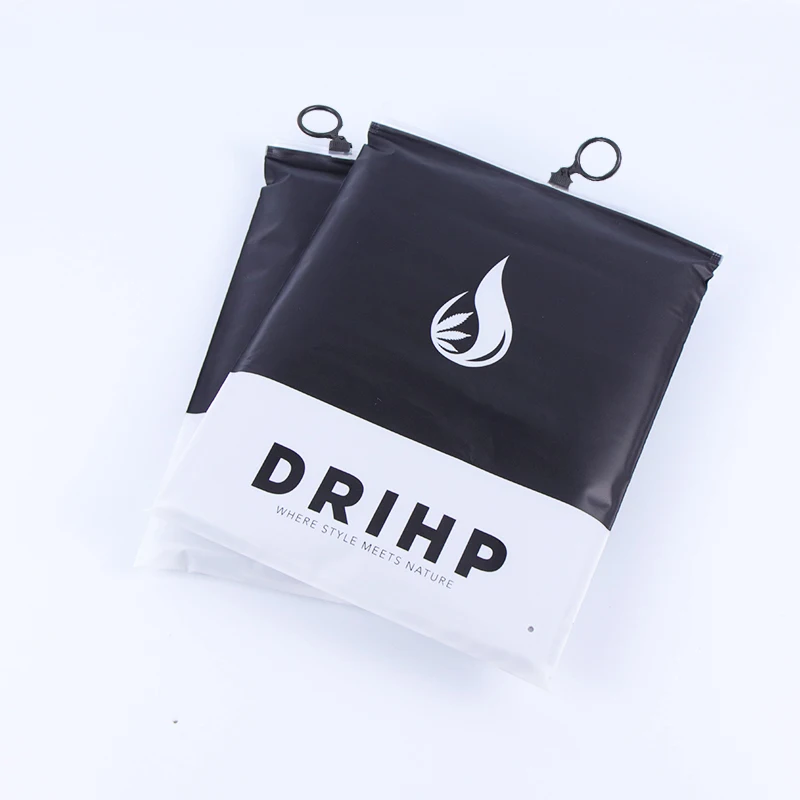 Молния скольжения пластиковые одежды матовые Ziplock мешок носки доставка одежда упаковка на заказ Печать логотипа CPE черные футболки