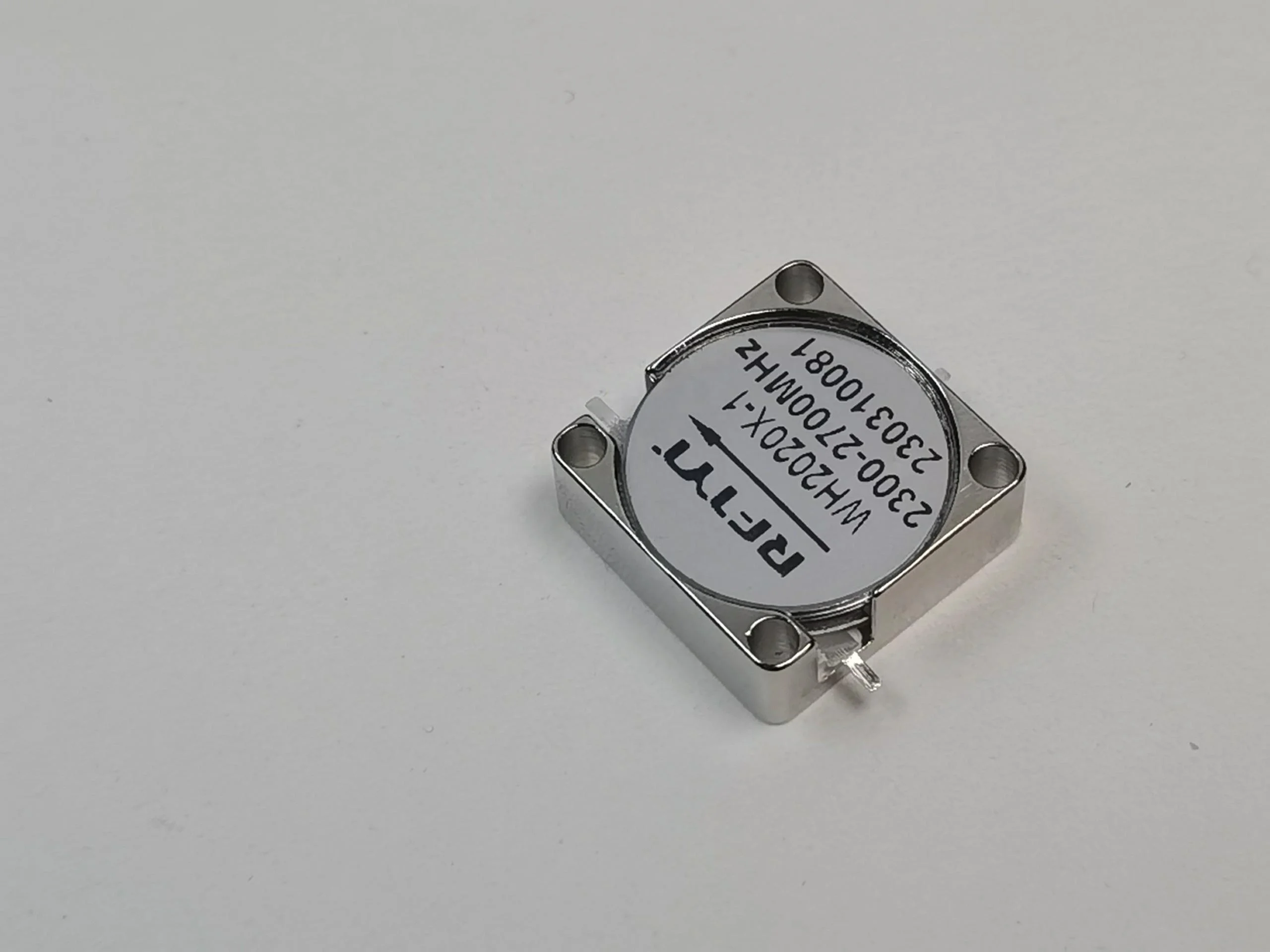 ISO9001 Standard High Power 600-3800MHz 100w RF Circulator 1200 ~ 1300MHz VHF UHF RF Drop in Circulator