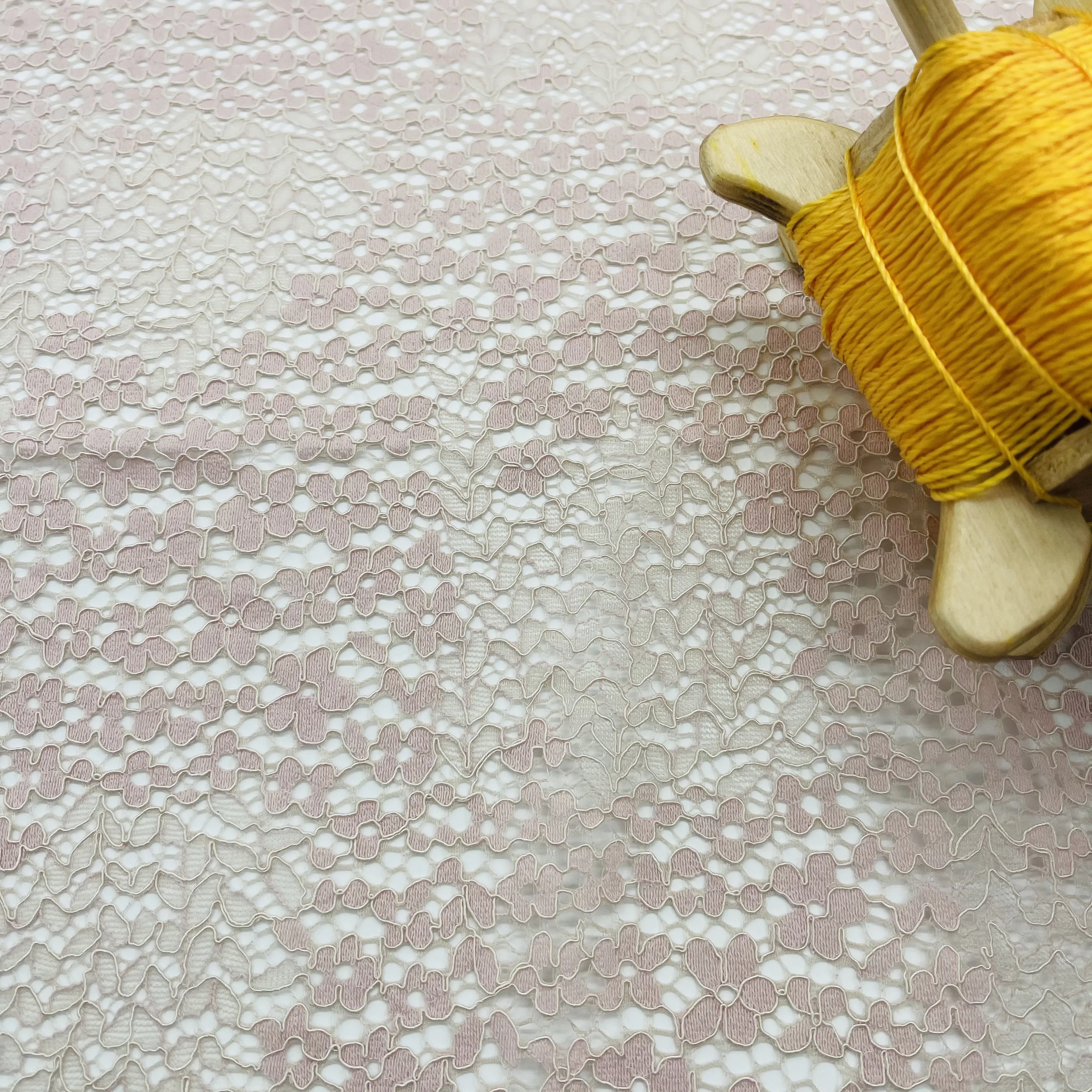 Custom Textile White Heavy Eyelet Embroidery Fabric In Woven Cotton 60s Voile Stock For Bride Garment