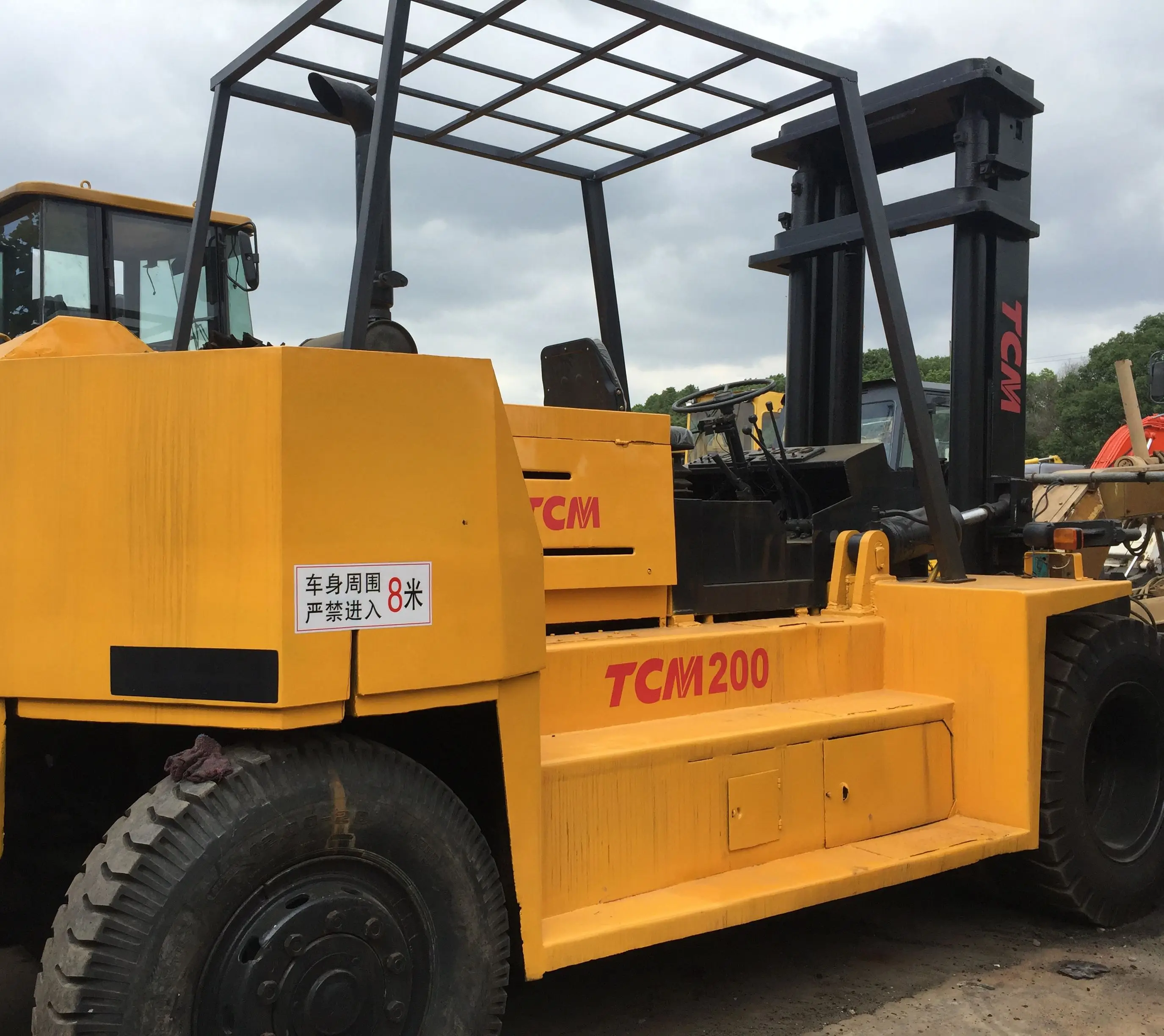 Japanese 20ton used diesel forklift for sale, Secondhand TCM Diesel Forklift FD200 cheap price