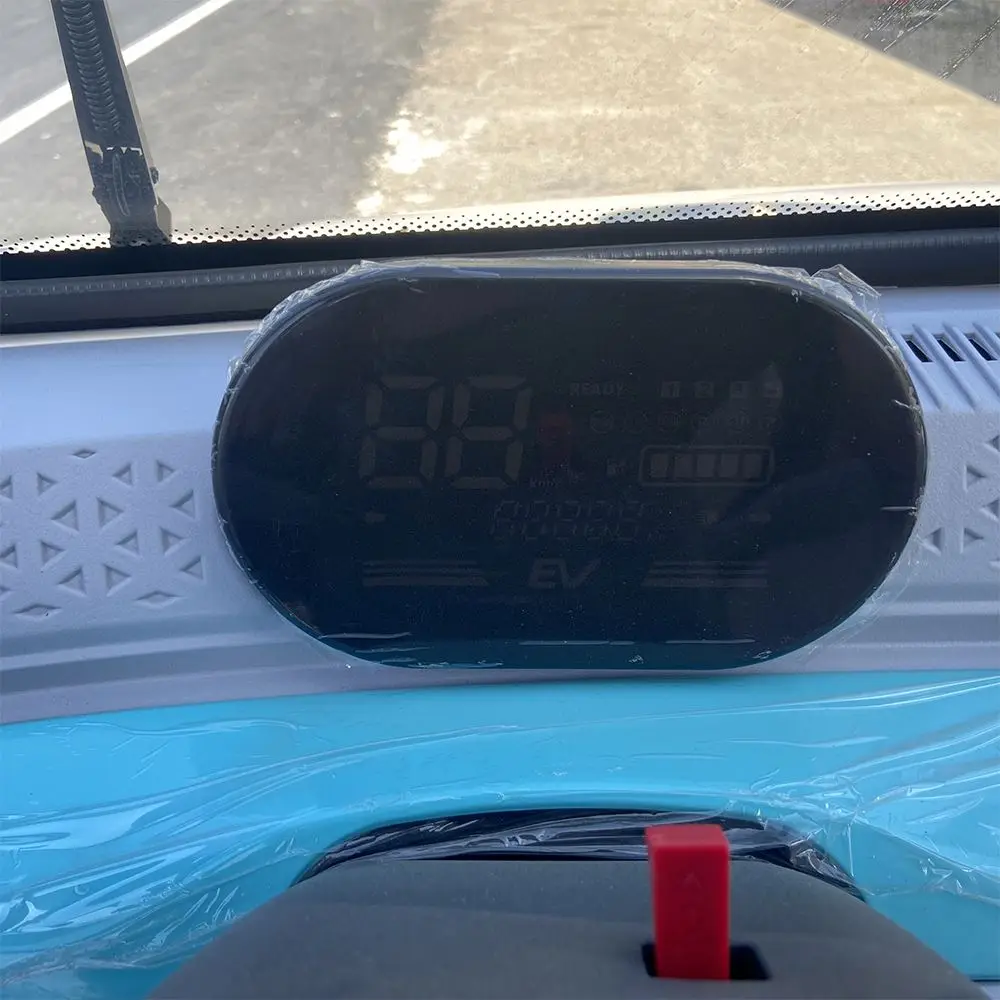 Popular Design BLUE Electric Car Jack in Good Condition Iec 62196 Hub Gauge Electromobile for Women Use