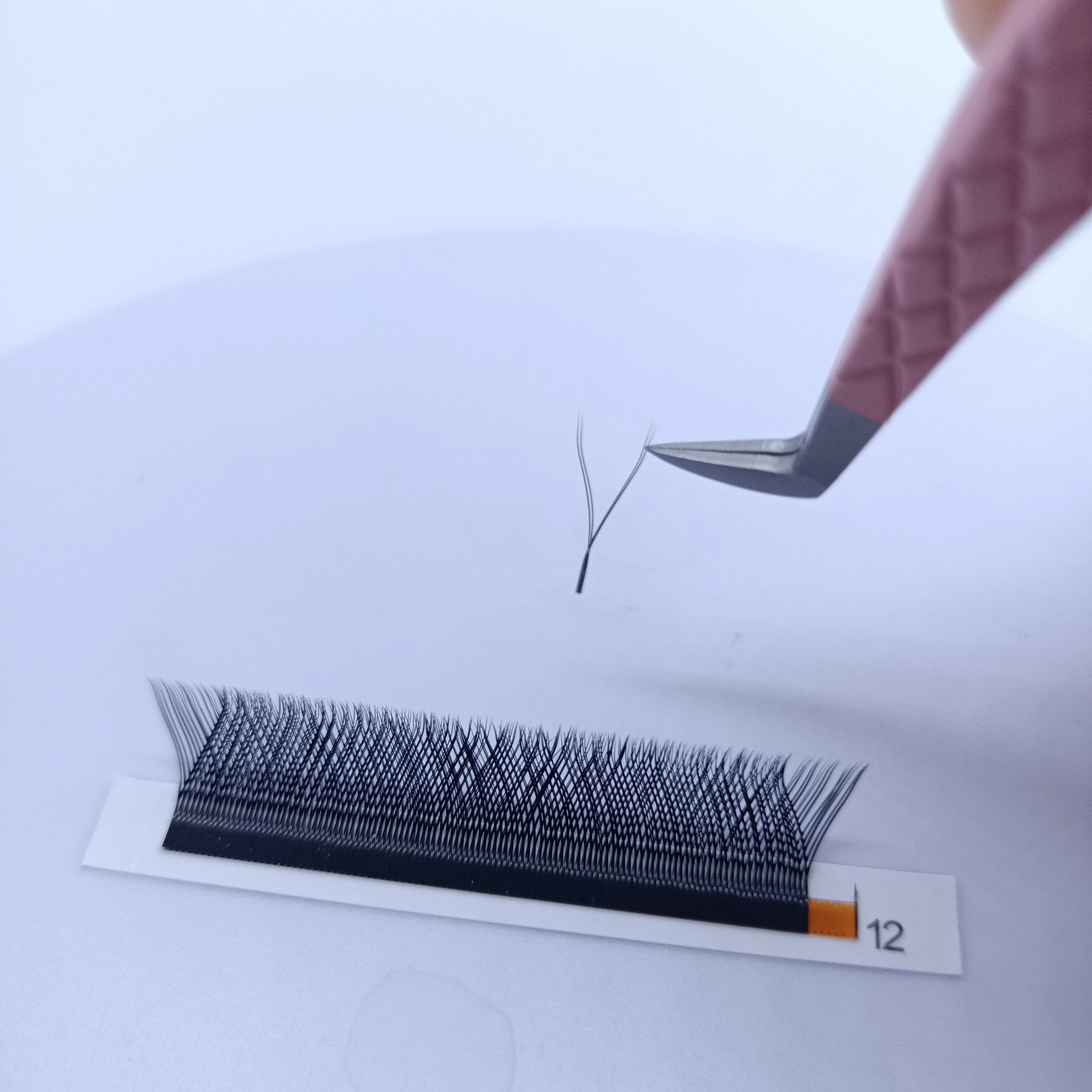 HOT SALE  Crisscross YY eyelashes extensions W 0.07C D wholesale Customizable individual fluffy cluster  korean pbt easy bond