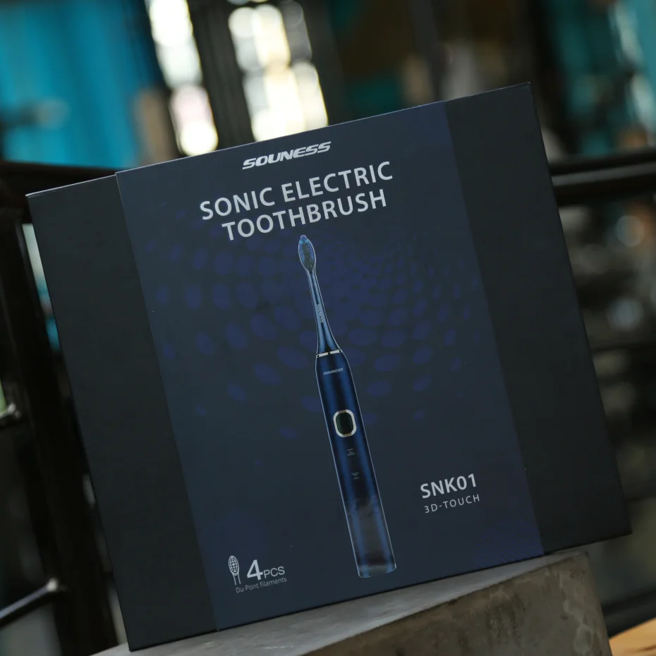 
High Quality Sonic Rechargeable Electric Toothbrush with Touching Panel 