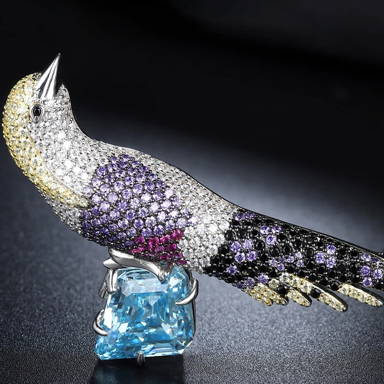 Classic Silver Tone Simulated Color Diamond Brooch Gold Plating Sterling Silver 925 Brooch