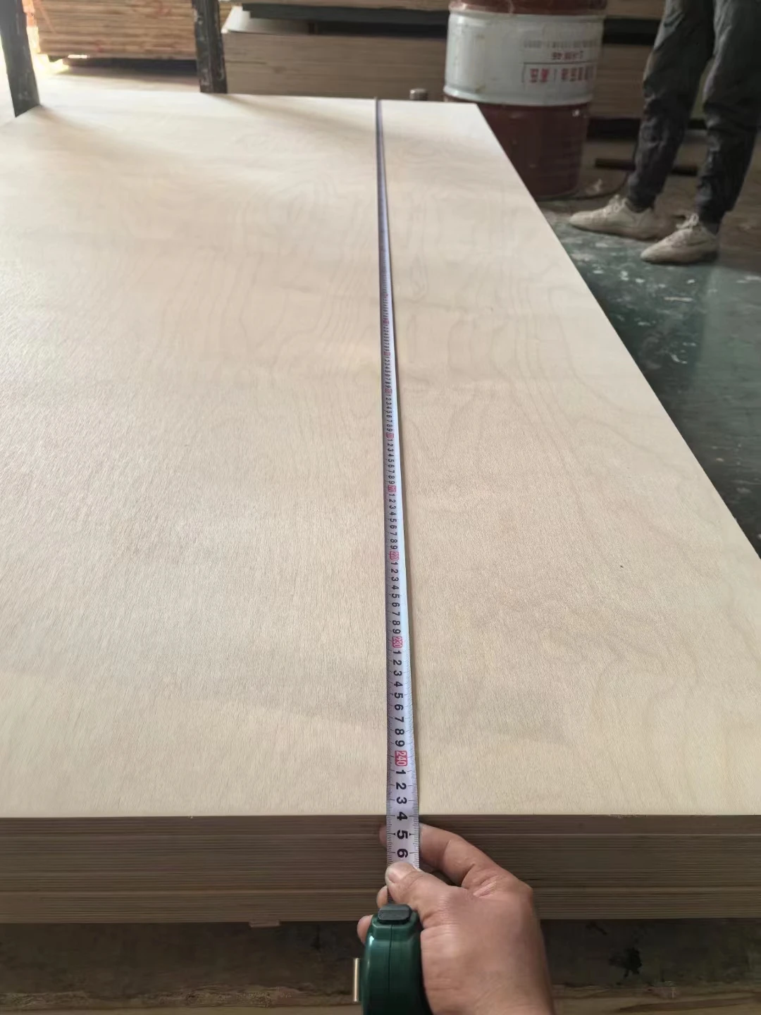 high grade factory price birch face poplar core E0 glue 4mm 1220x2440mm birch plywood for furniture and laser cutting