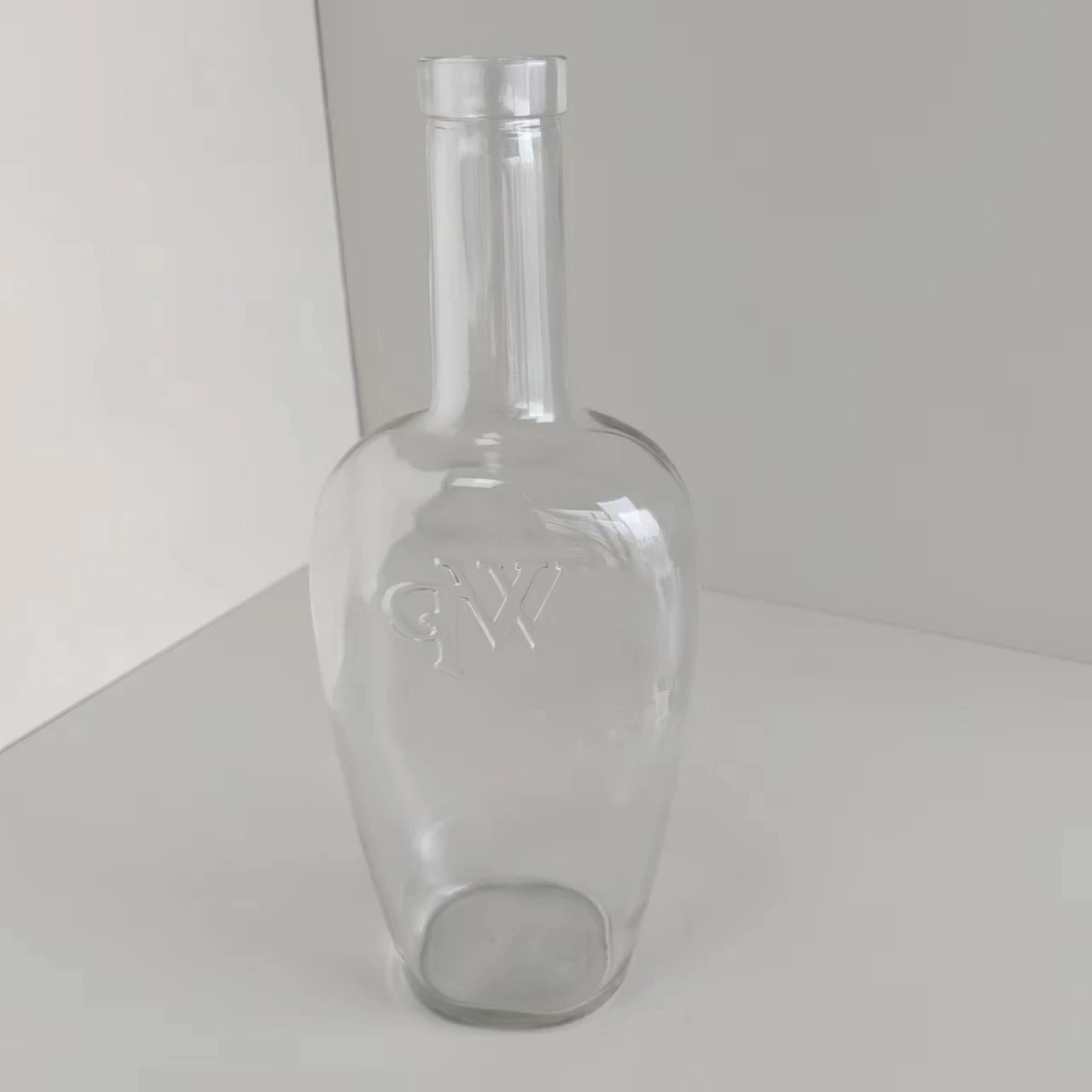 Bouteille De Whisky En Verre Premium Bespoke 750 ml 700ml Pewter Metal Labels Rum Gin Whiskey Vodka Bouteille En Verre