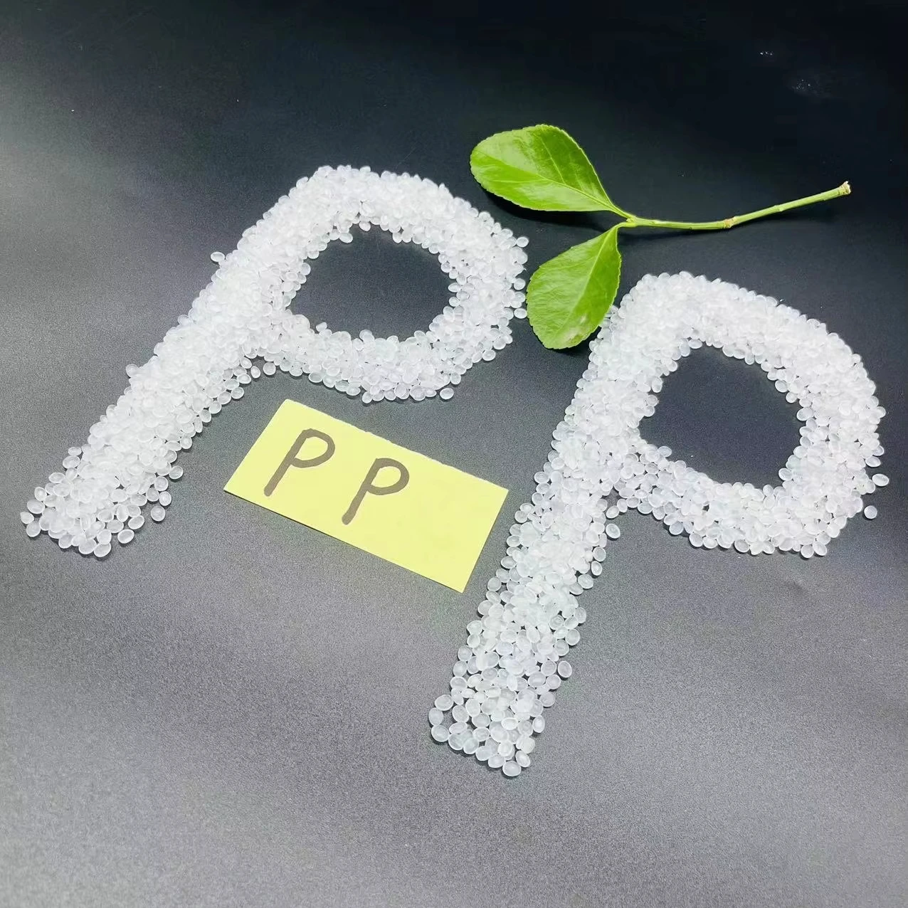 Polypropylene particles PP Plastic particles PP particles 5090T door to door