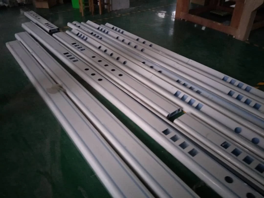 Horizontal wall mounted bed head trunking system ICU head bed panel for hospital