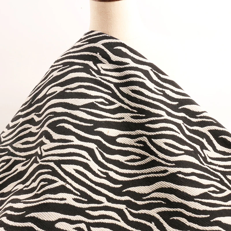 High quality soft home textile upholstery sofa yarn dyed woven jacquard fabric for dresses