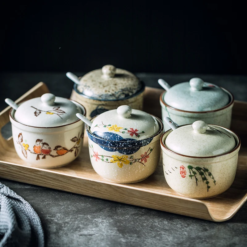 Japanese Kitchenware Accessories Round Condiment Spice Jar Ceramic Sugar Salt Pepper Seasoning Jar Set