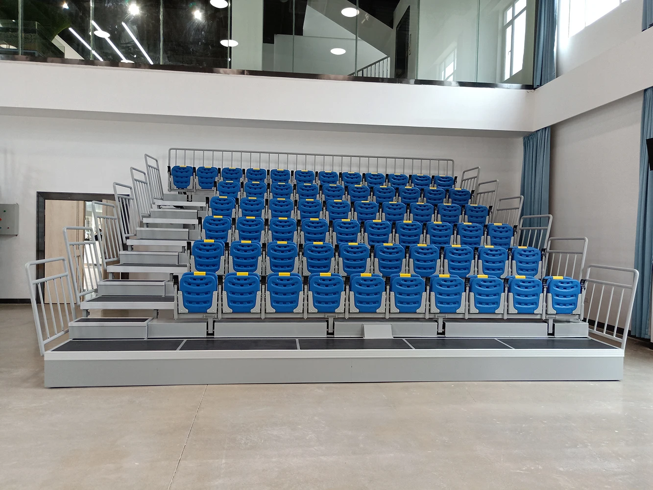 Factory Wholesale Telescopic Grandstand Stadium Retractable Seating