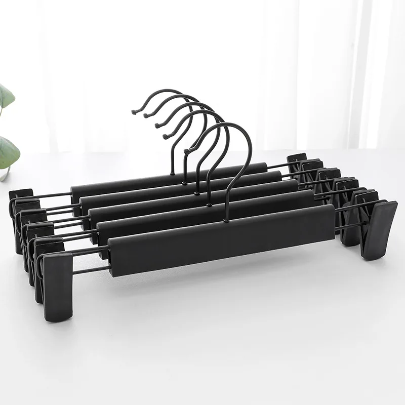 bestiform custom Flexible bottom hanger black plastic pants hangers skirt hanger with clips metal hook