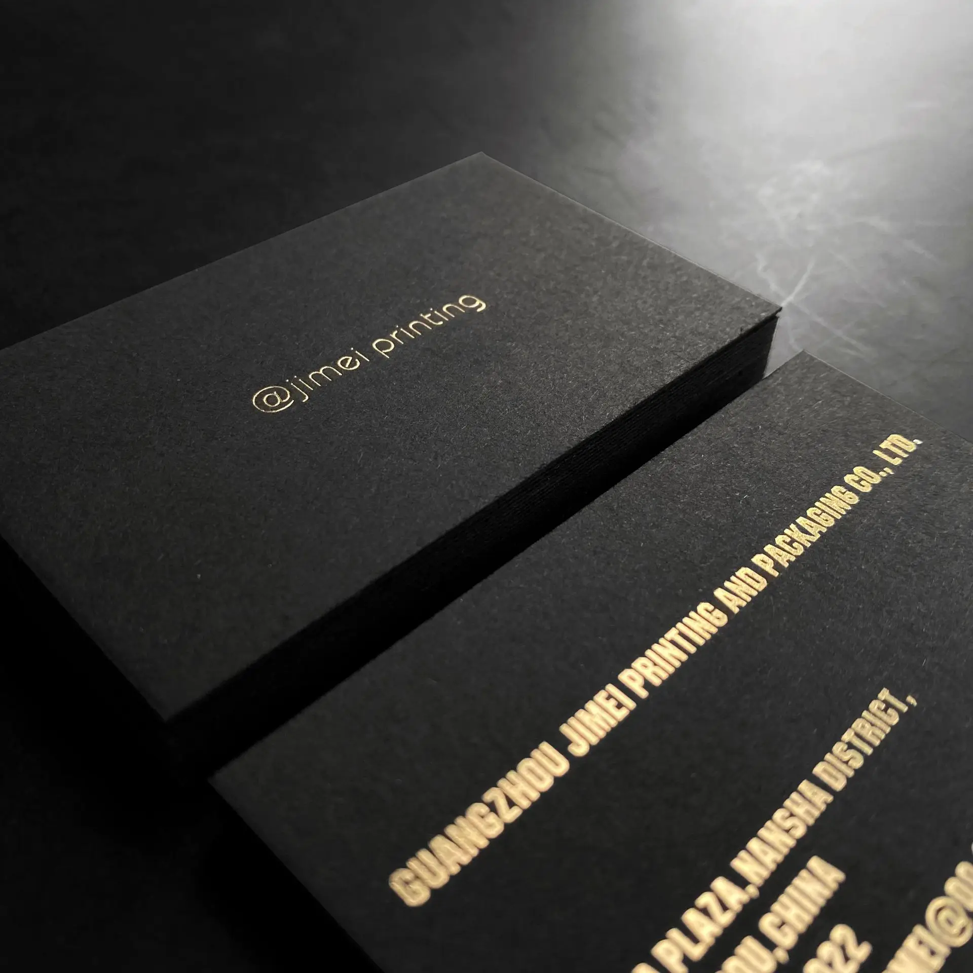 Позолоченная картонная визитная карточка с золотой фольгой, г/кв. М