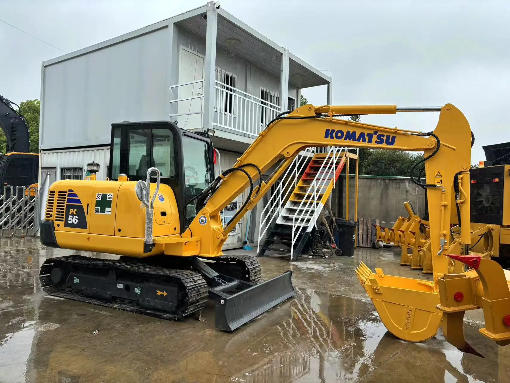 Used k-omatsu japan PC56-7 chain excavator, mini excavator PC35MR PC45 PC55MR-2 for sale