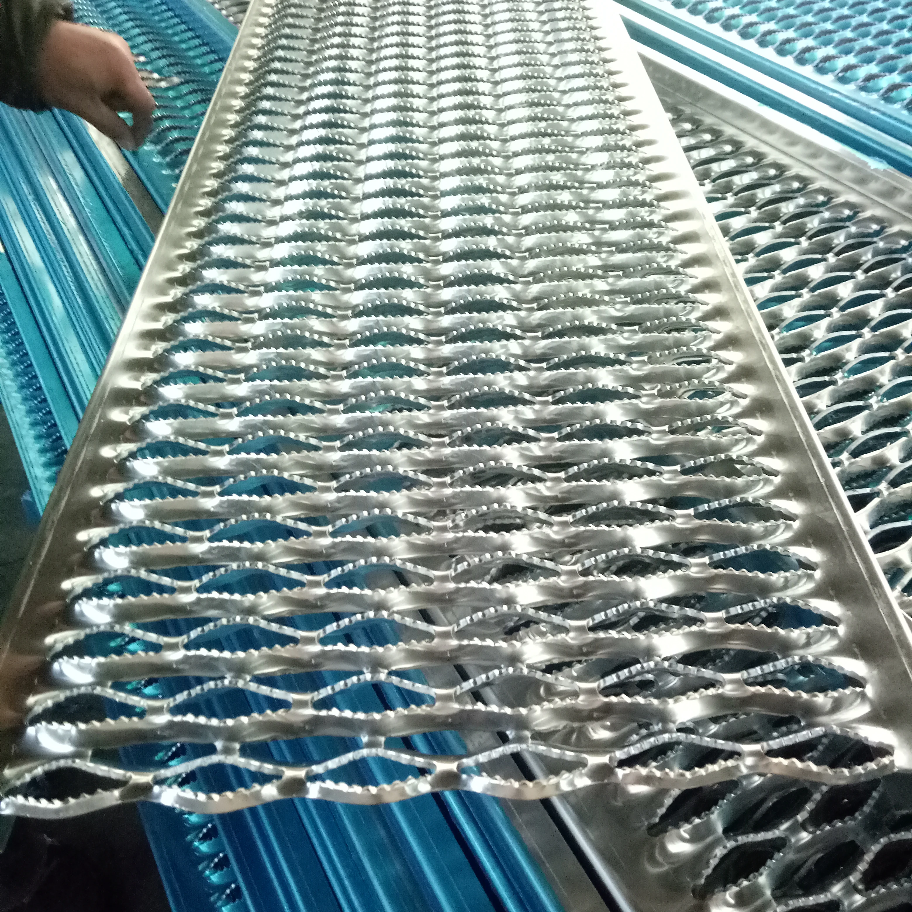 Safety Grating Steel Floor Grating Mezzanine Flooring ,Wire Mesh Gratings Metal For Floor