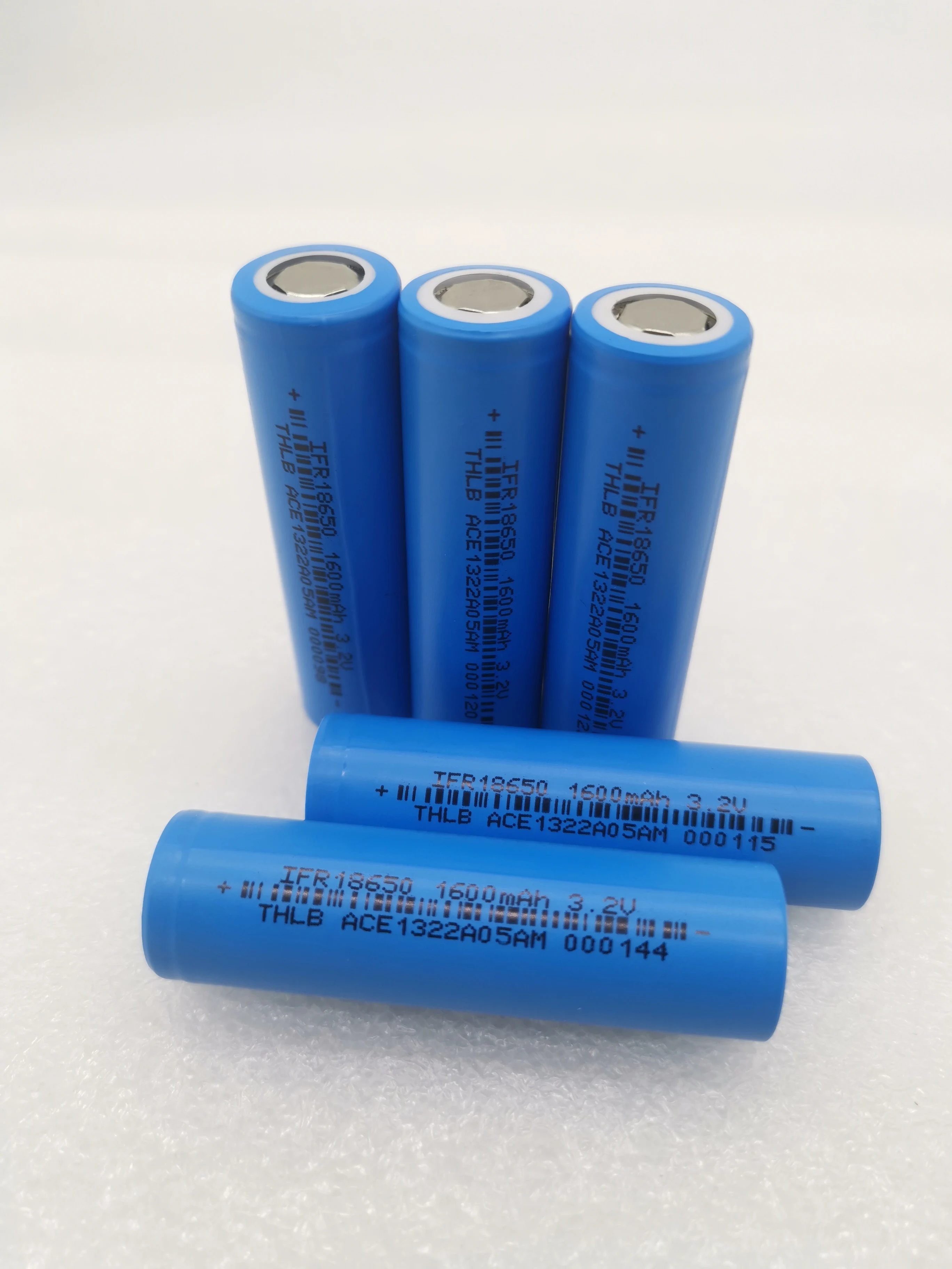 Rechargeable lithium ion battery cell 18650 3.2v 1600mah lifepo4 battery with PCM