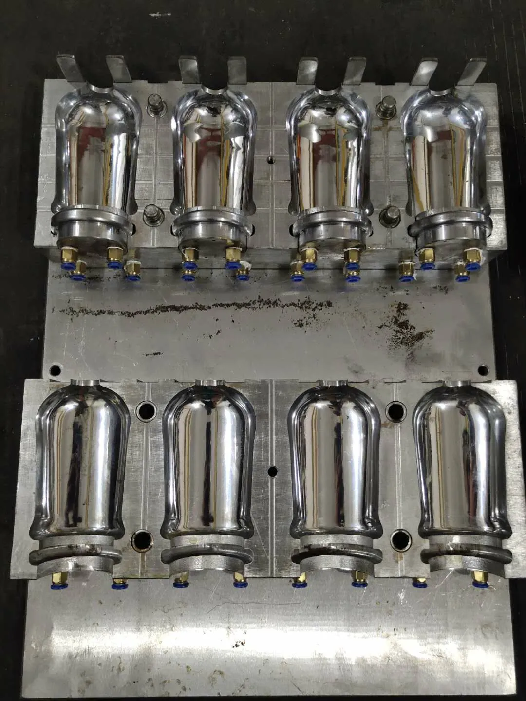 4Cav 3000bph pet bottle making blowing machine price