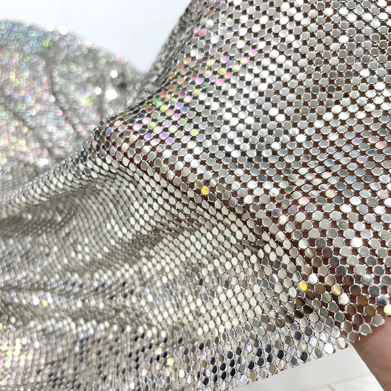 Высококачественная блестяная латунная металлическая сетчатая ткань для одежды me041