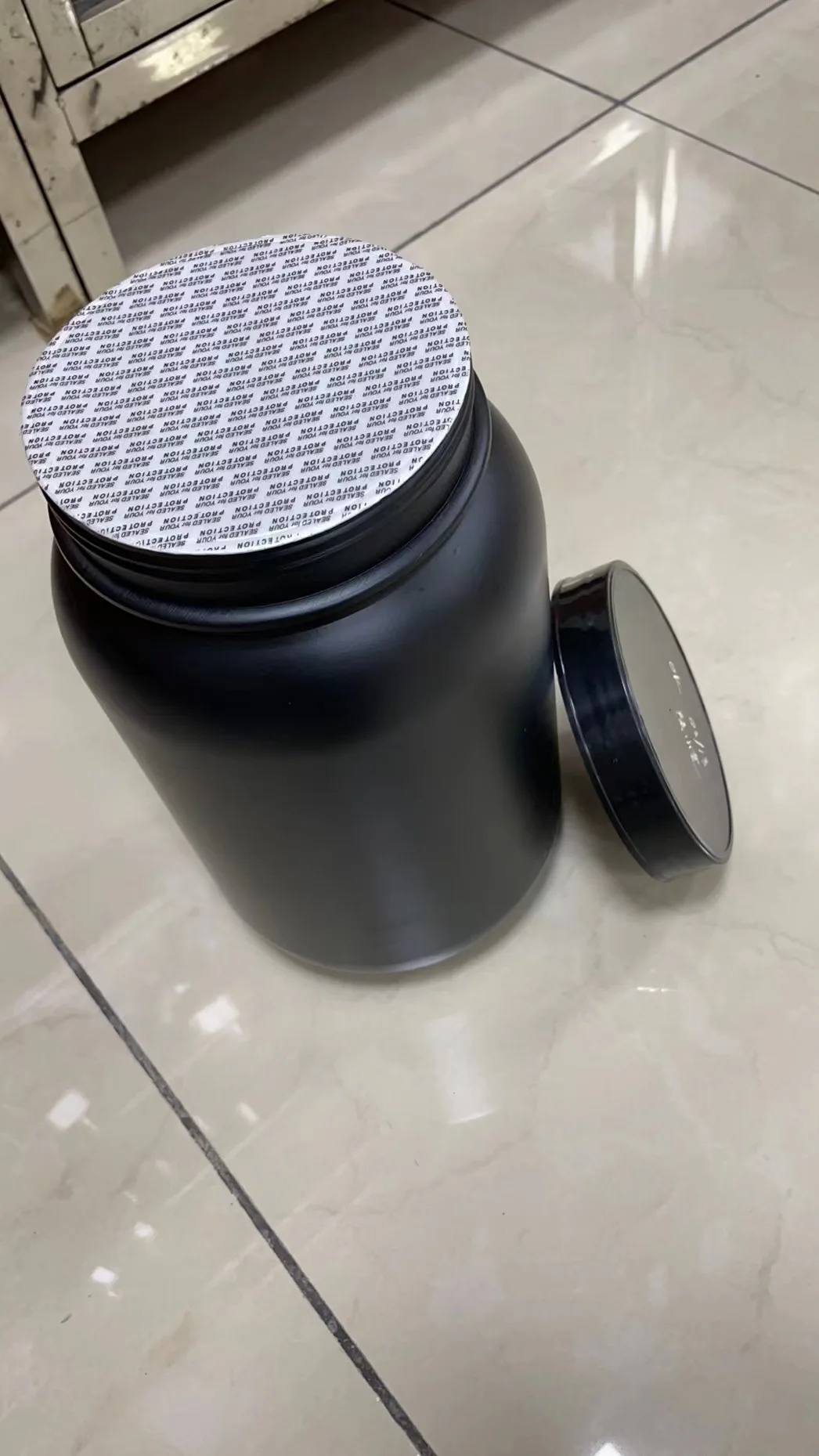 Weikang пустые винтовые крышки HDPE пластиковый контейнер для белкового порошка с черной и белой крышкой
