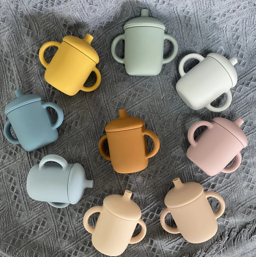Food Grade BPA Free Newborn silicone Baby Sippy Cup no Spill with Straw Handle spill-free Durable customizable Feeding infants