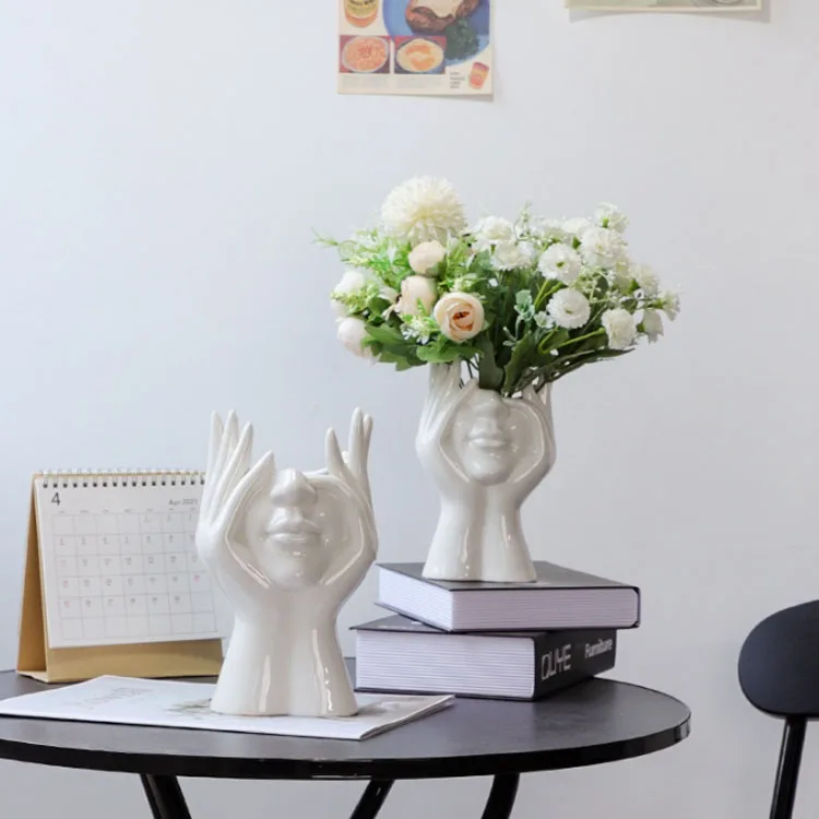 Hot Selling Ceramic Face Shape Vase Flower Decorative Vase For Home Room Table Decor