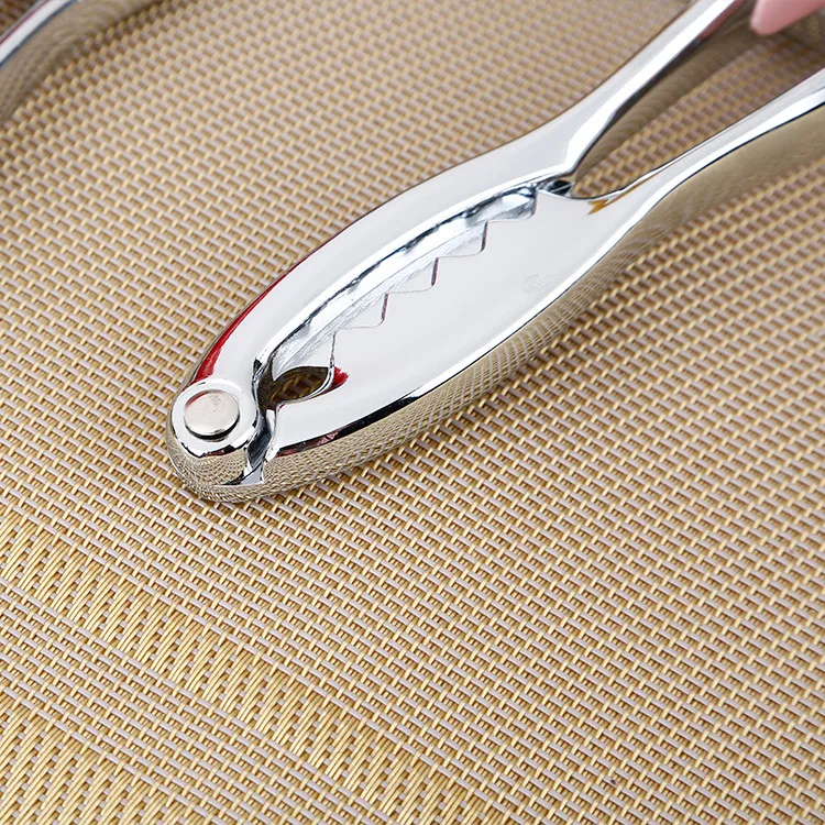 Online Shop Home New Product Ideas Kitchen Accessories Tools Multi Functional Durable Crab Claw Walnut Tool