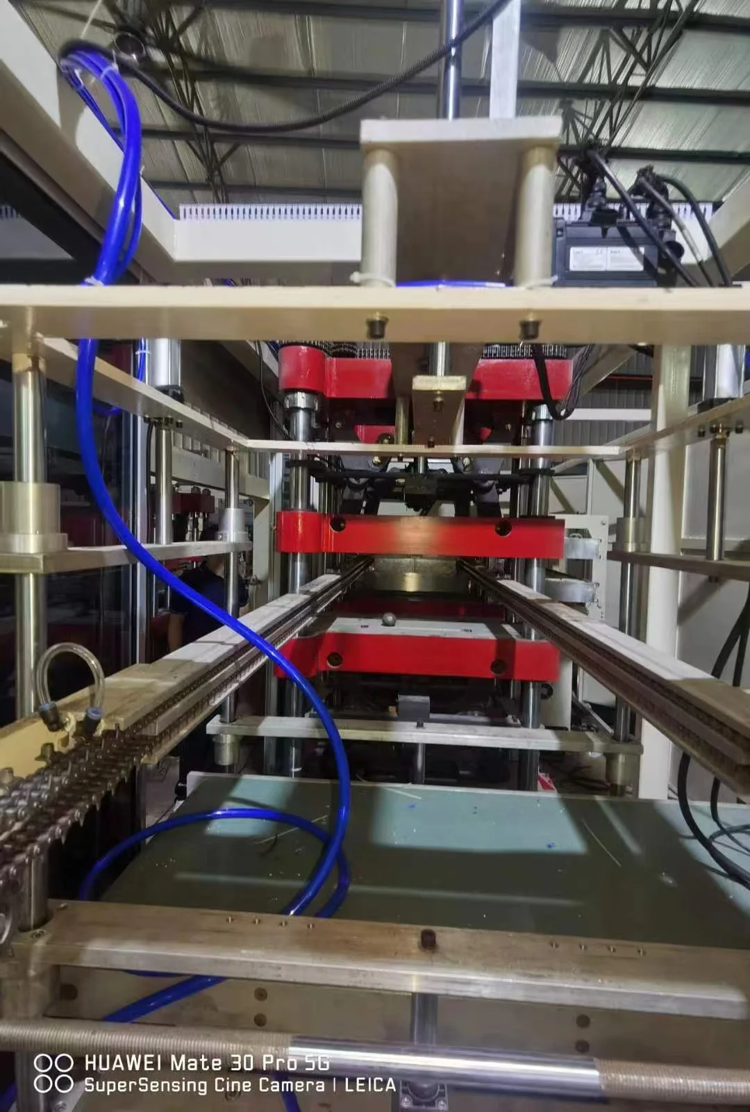 Automatic PS Food Container Dish Foam Production Line Thermoforming Machine (SGW-680/550)