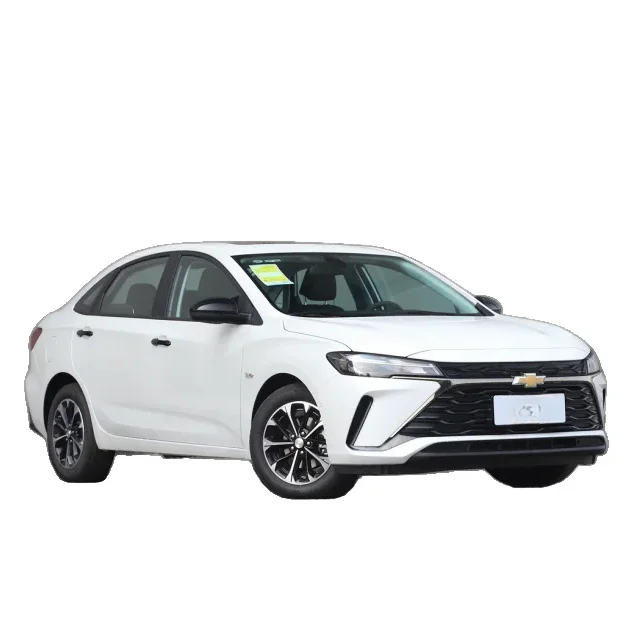 Новый Шевроле Круз 4-дверный 5-местный AWD с бензиновым турбонаддувом, автоматическая коробка передач и задняя камера