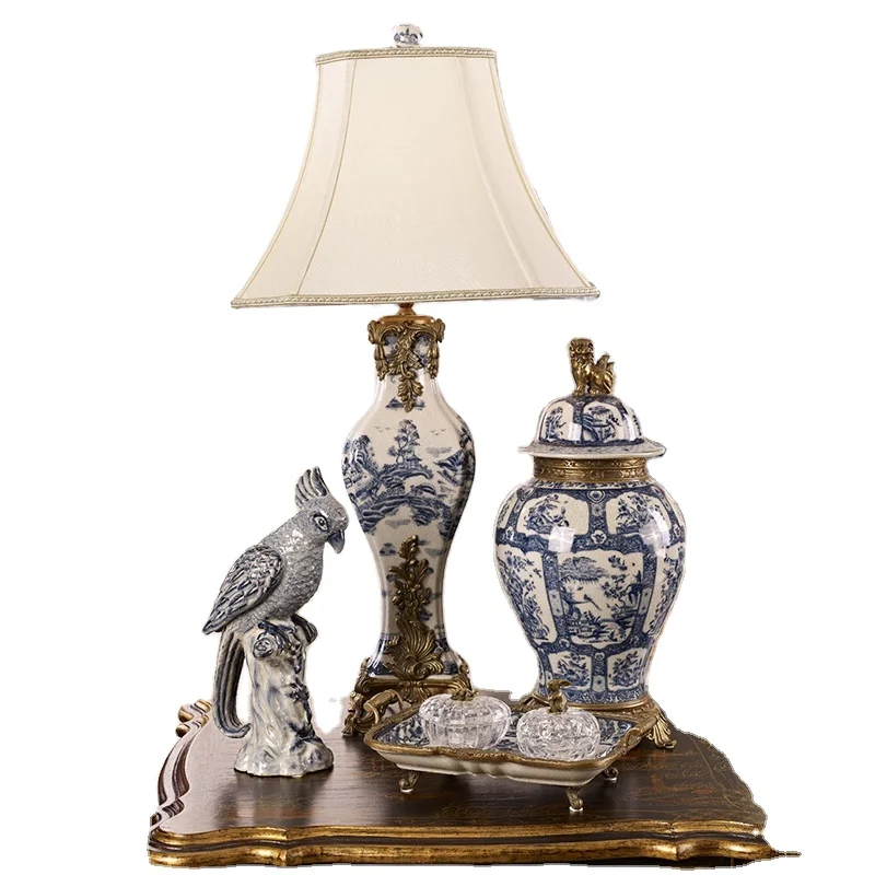 Wholesale Handmade Blue Vintage Classic Jug Vases Chinese Blue And White Porcelain Ceramic Vase With Lid