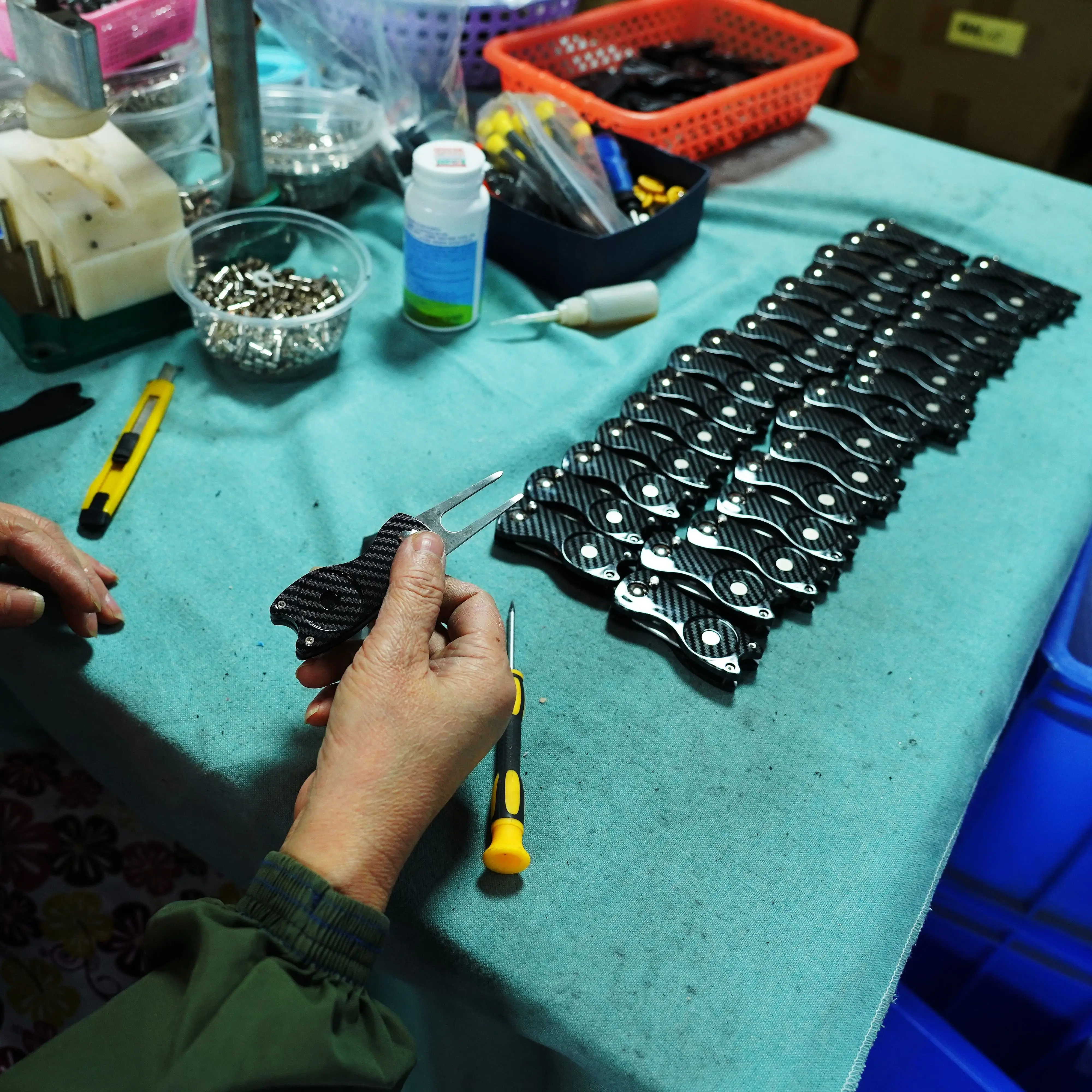 Hot Sale Stock Retractable Divot Repair Tool With Ball Marker Golf Divot Tool