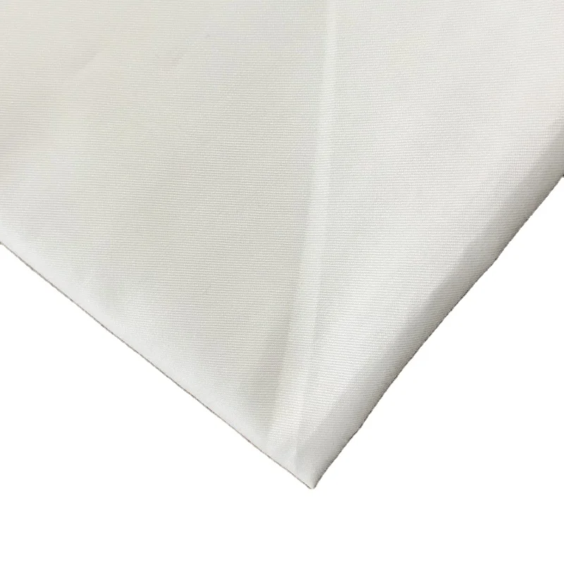 Пухонепроницаемая 100% хлопок 40x40 143x112 2/1 саржевая белая ткань для постельного белья