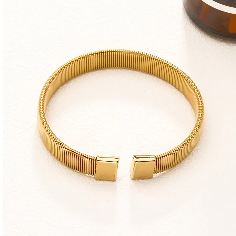 Женский браслет из нержавеющей стали