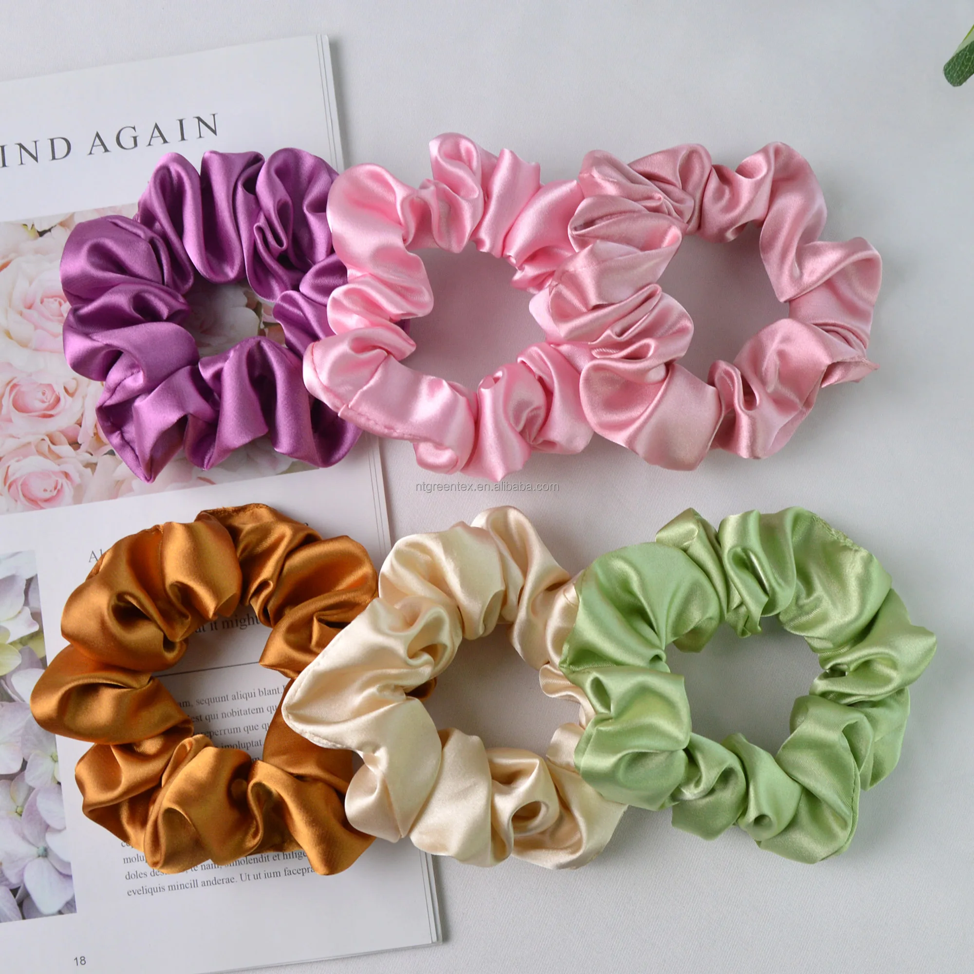 Wholesale Custom LOGO Various Size 136 Colors Hair Ties Smooth Soft High Elasticity Elastic Band Silk Satin Scrunchies