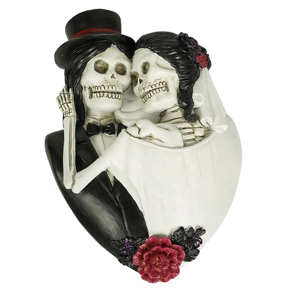 Customized Resin Halloween Decorations Skeleton Couple Statue Halloween Home Decor Gift