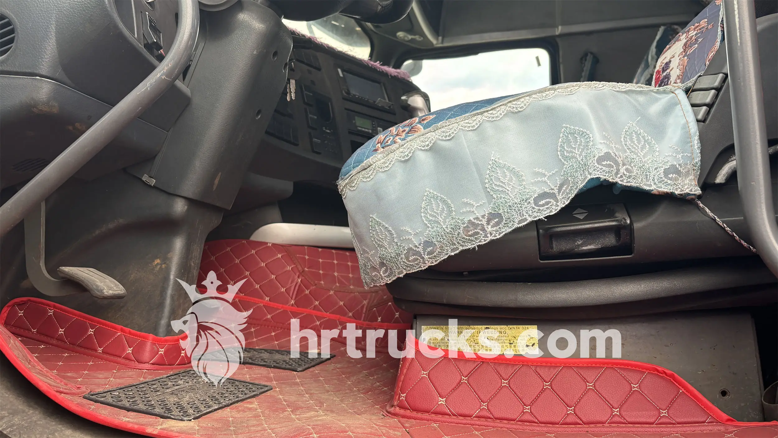 Лучшая цена высококачественный бренд HOWO 6x4 10-колесные тягачи 371/375/400/420/460 л.с. настраиваемый логотип прицепа насадка для трактора