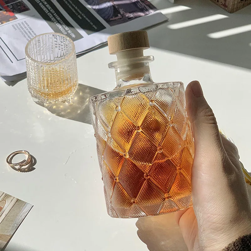 Wholesale Customized Design Alcohol Glassware Clear Glass Wine Bottle For Brandy Wine Whisky XO Sake