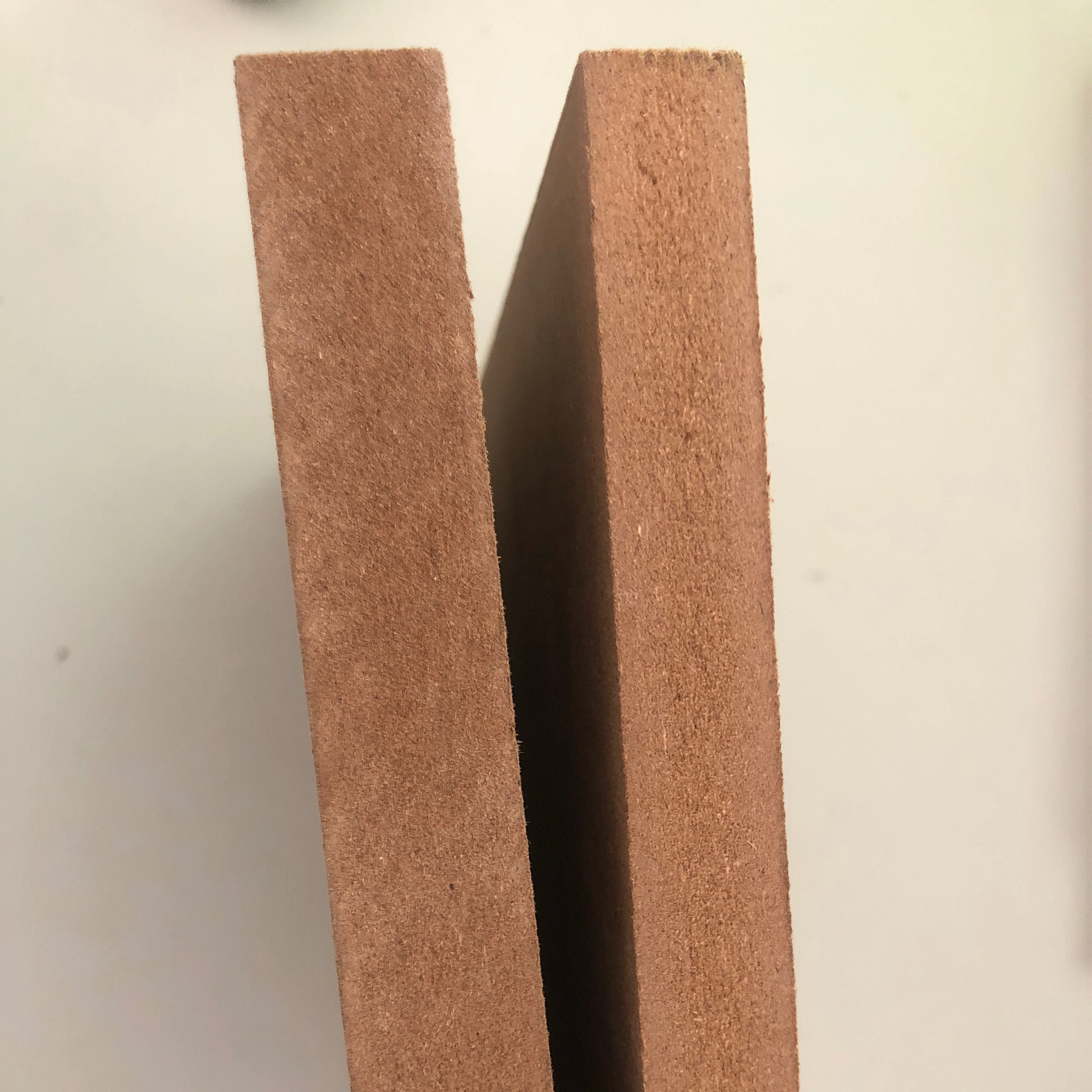 high quality 1220*2440* MDF board medium density fiberboard cheap melamine faced MDF board 18mm