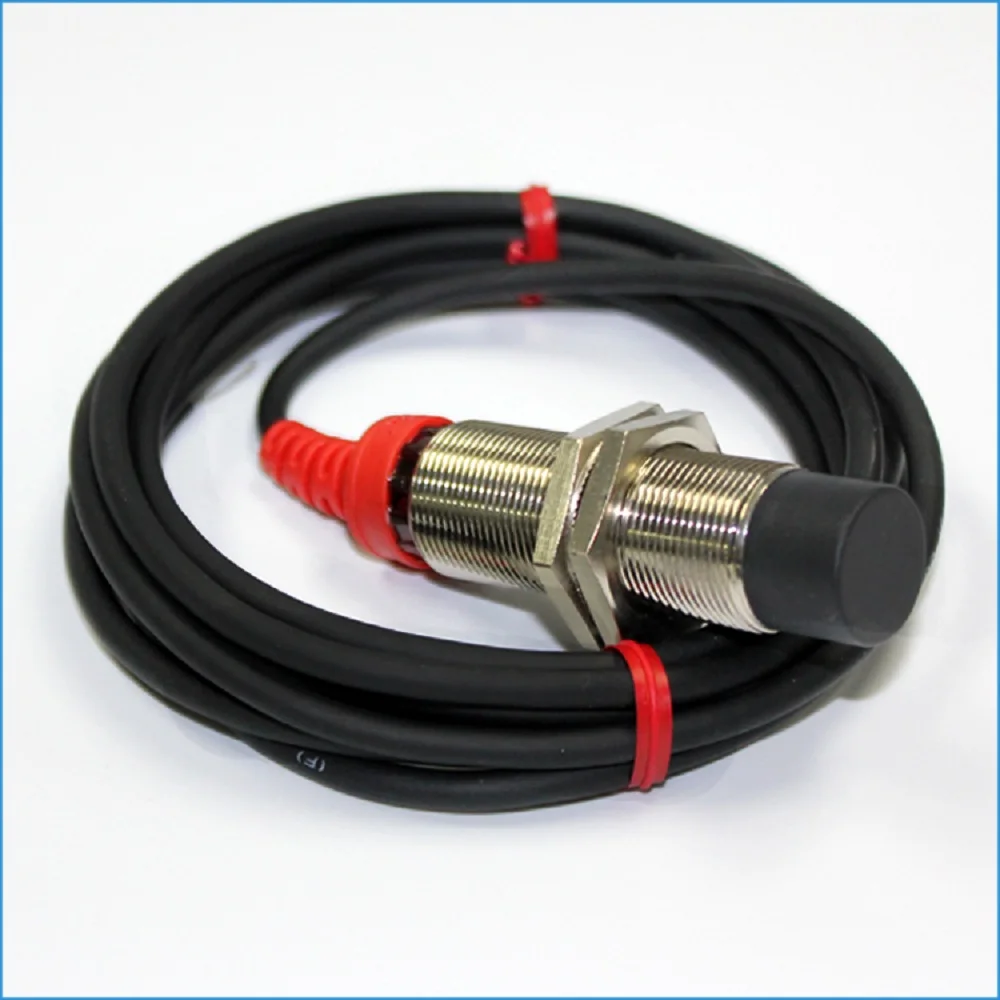 Hot sale F&C M18 Cylindrical Inductive Non-flushed Proximity Sensor PNP/NPN with 8mm Sensing Distance stable detection