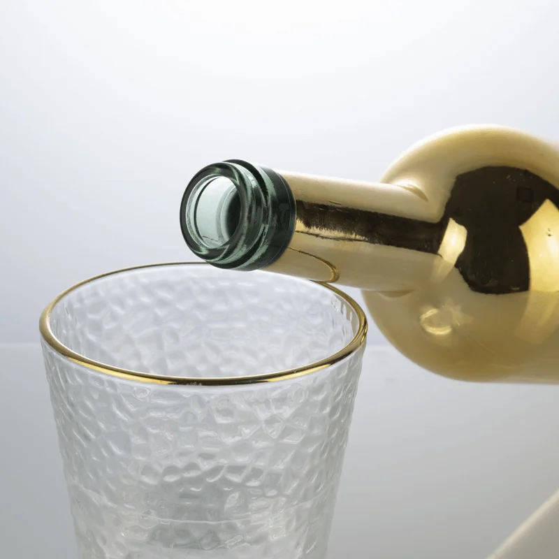 wholesale super flint china supplier empty 75cl 750ml electroplating gold red glass vodke bottles