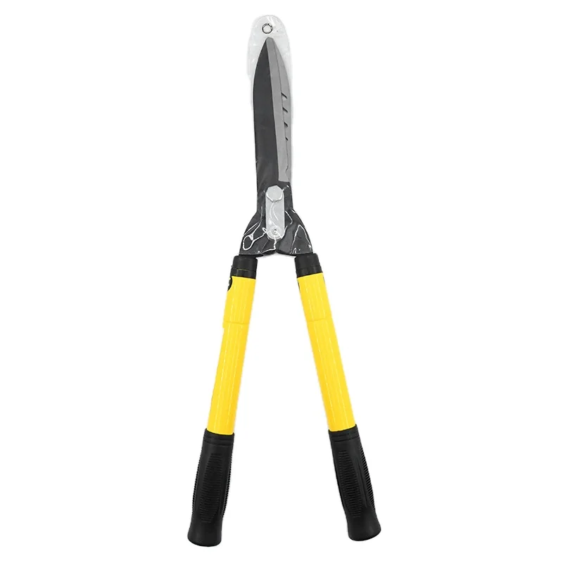 Household retractable lawn scissors for outdoor greening