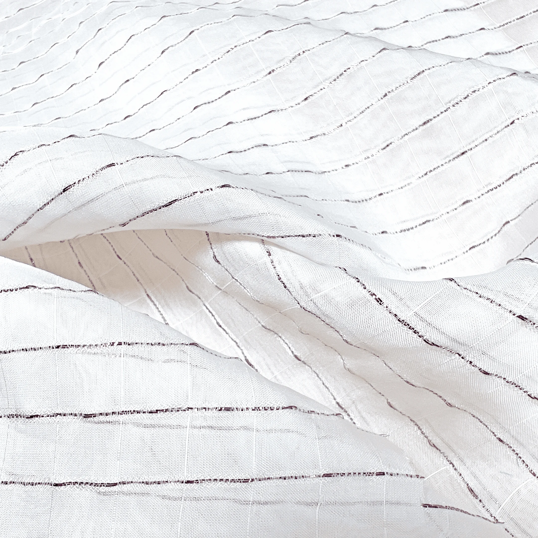 Interwoven Purple Satin Gauze 57%VISCOSE 39%SILK 4%LUREX Viscose Silk Fabric For Dress and Blouse