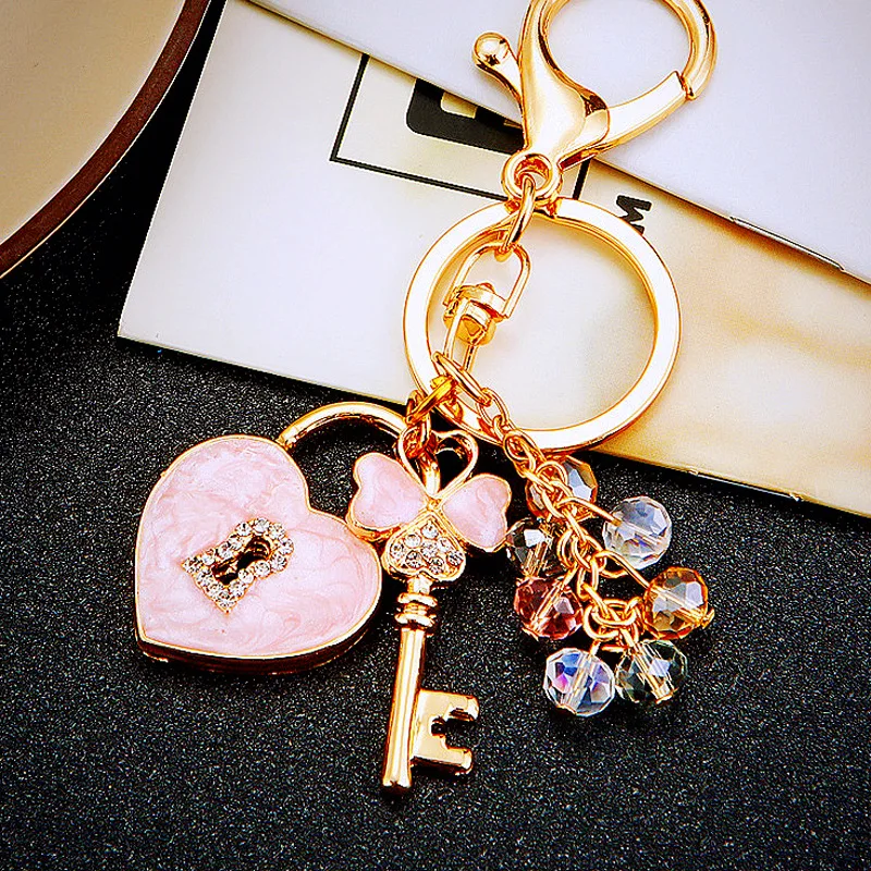Wholesale Gift Female-Friendly Creative Clover Love Lock Metal Keychain Diamond Inlaid Concentric Lock Bag Pendant