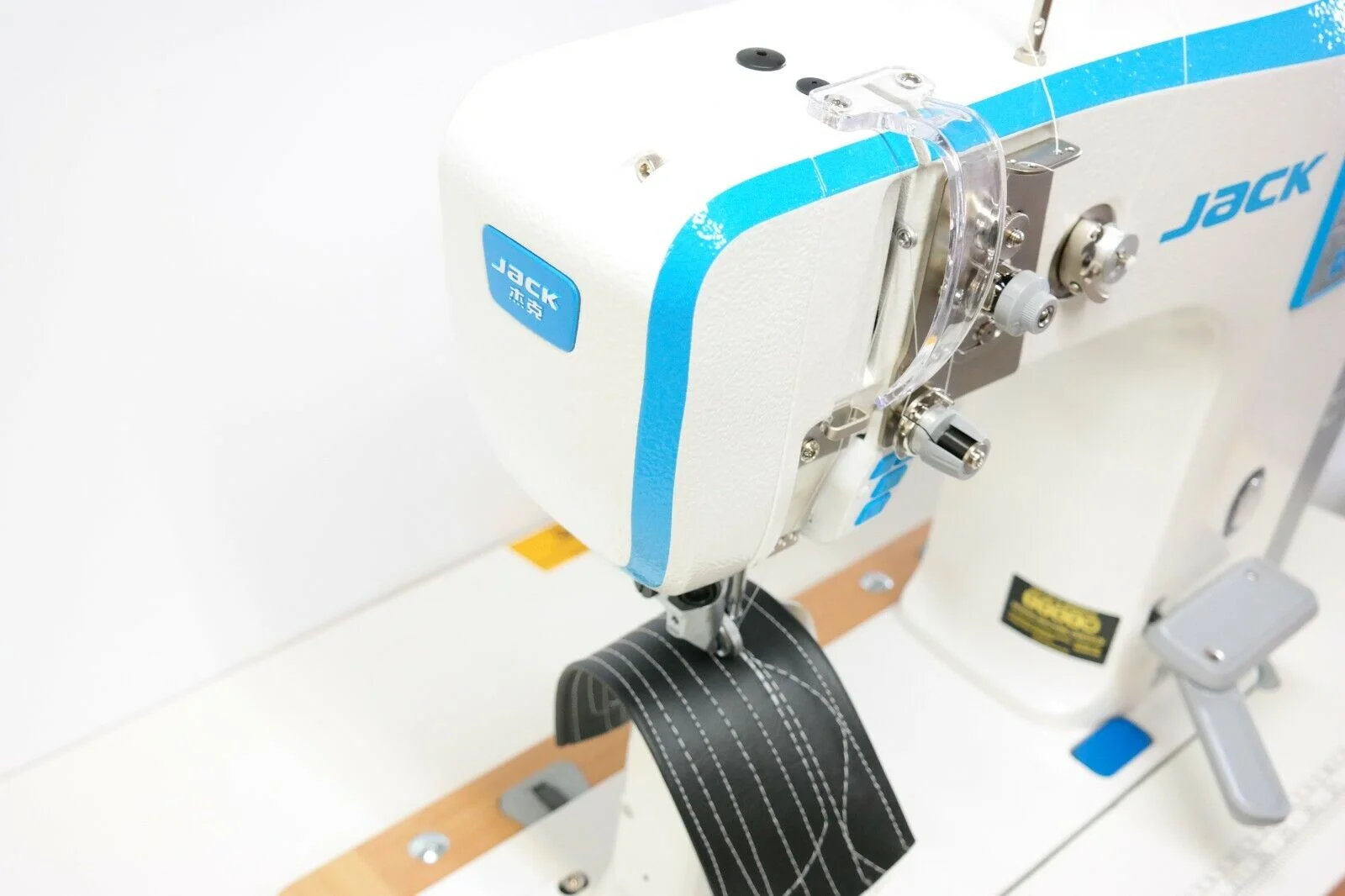 Brand New Jack S5 Post Bed Roller Wheel Feed Automatic Industrial Sewing Machine